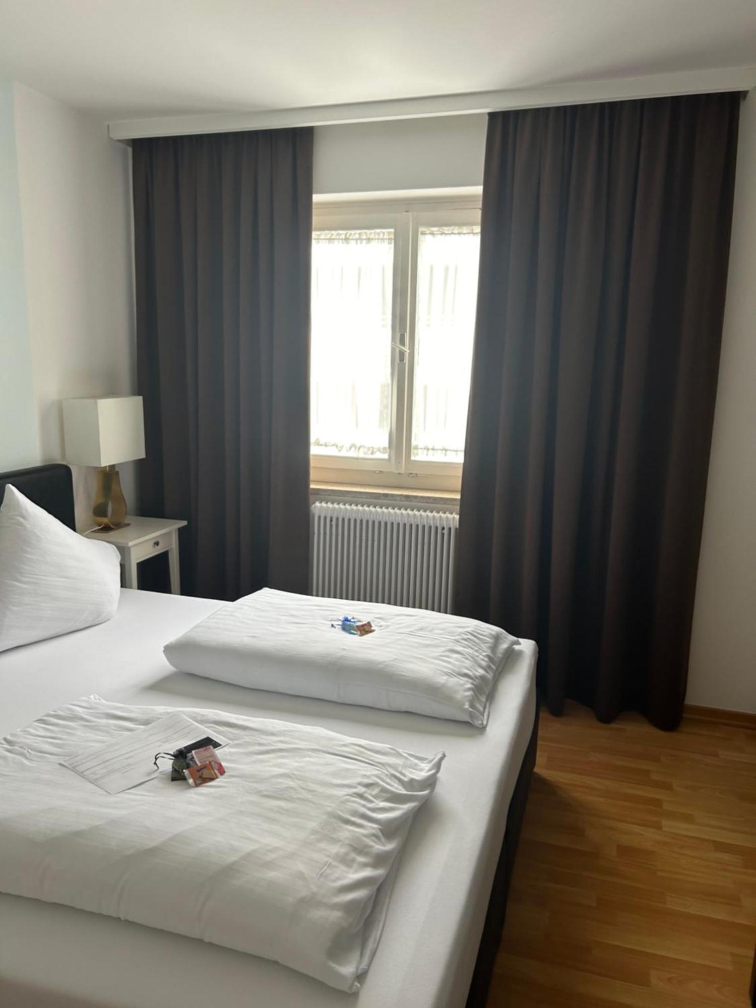 Hotel Berg Seekirchen am Wallersee Zewnętrze zdjęcie